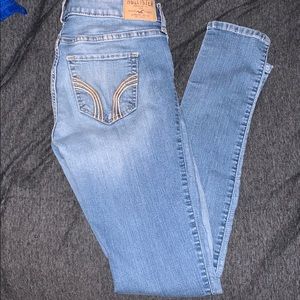 Hollister Super Skinny Jeans